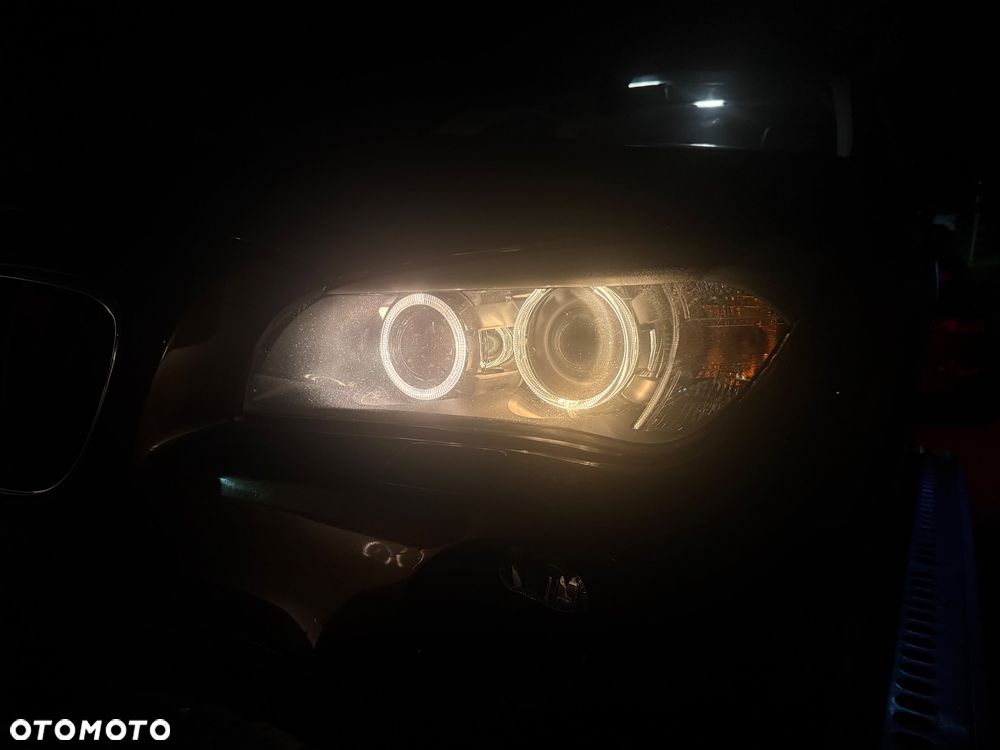 BMW X1 xDrive20d - 34