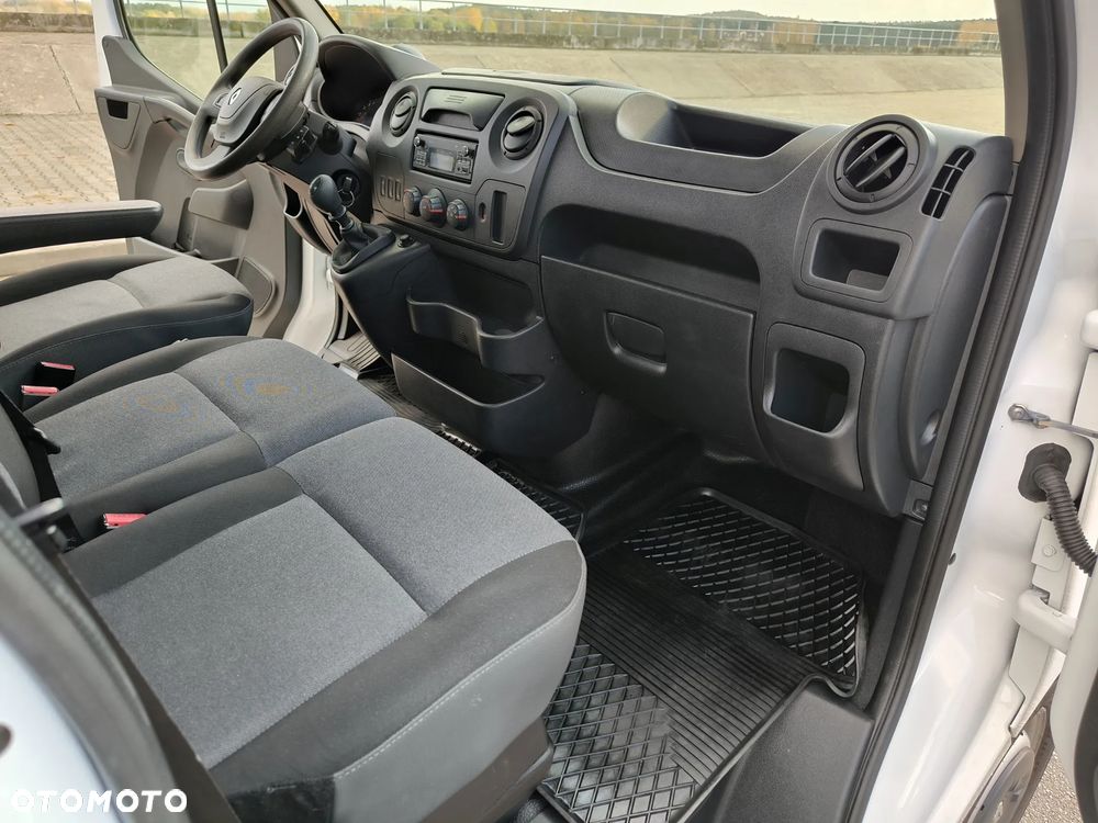 Renault Master - 24