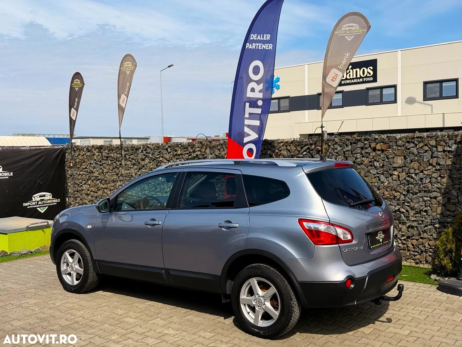 Nissan Qashqai+2 - 15