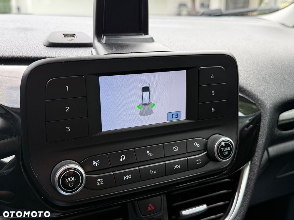 Ford Fiesta 1.1 S&S COOL&CONNECT - 24
