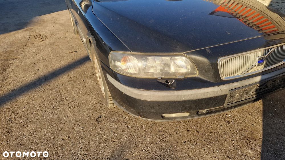 VOLVO V70 II ZDERZAK PRZÓD 019-26 - 3