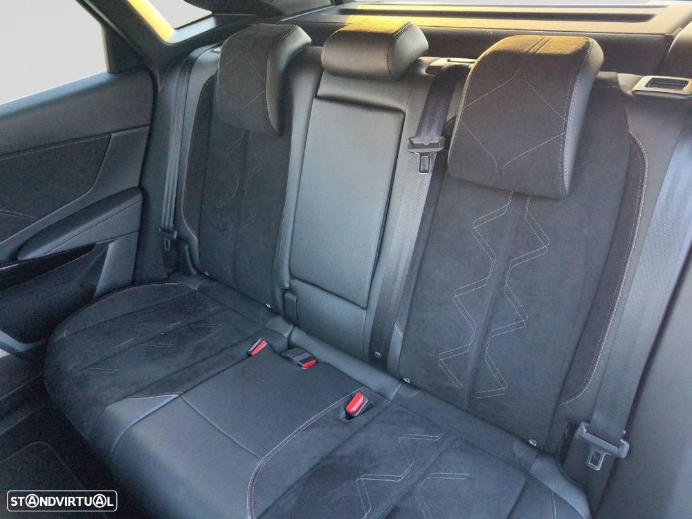 DS DS7 1.5 BlueHDi Pallas EAT8 - 15