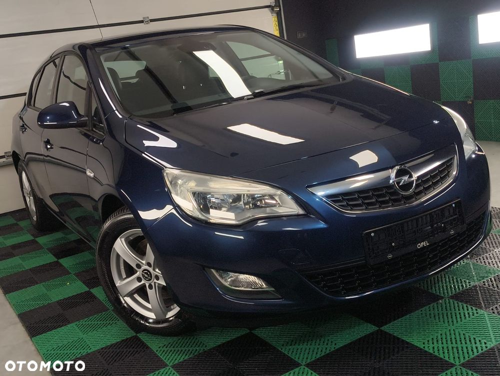 Opel Astra - 1