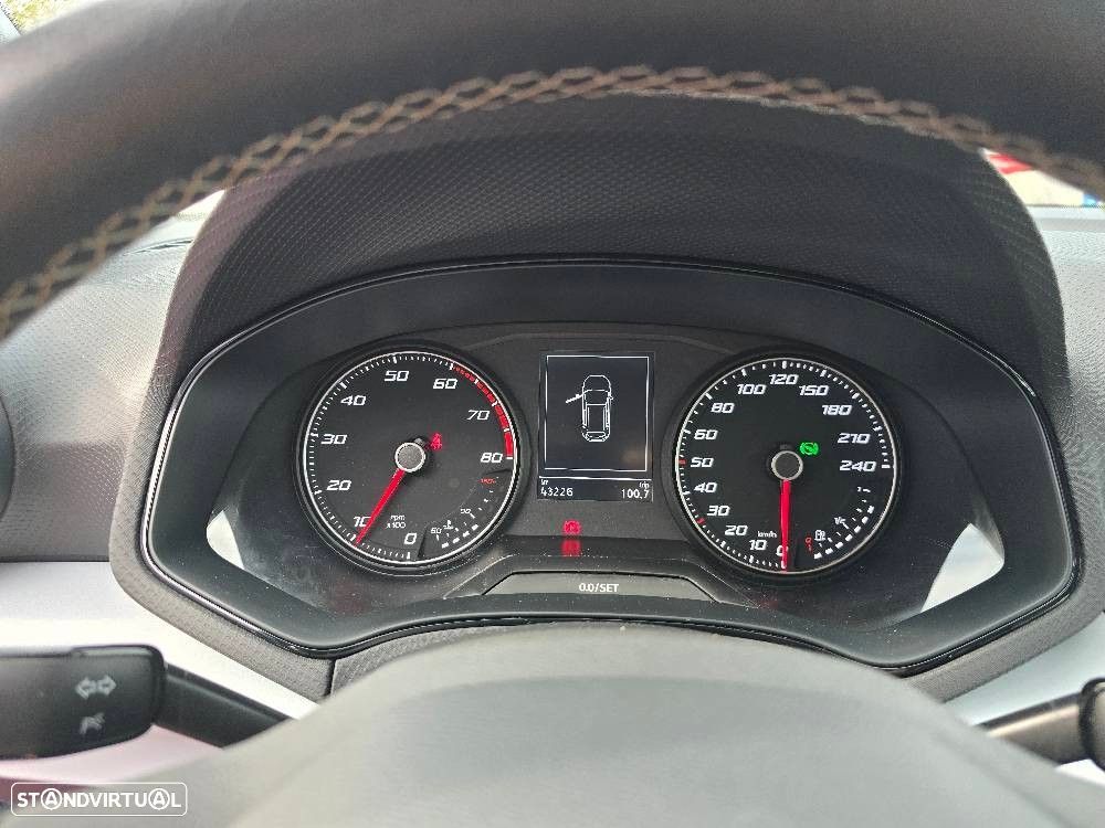 SEAT Arona - 10