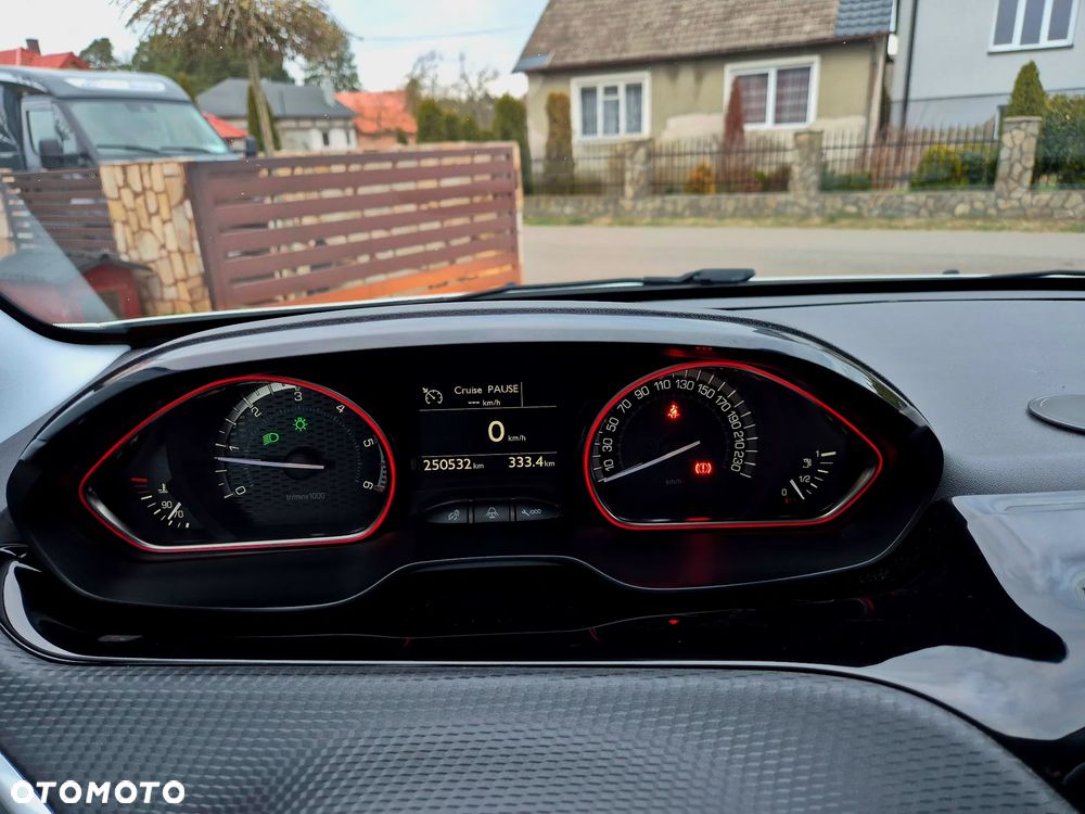 Peugeot 2008 BlueHDi FAP 120 STOP & START GT-Line Edition - 24