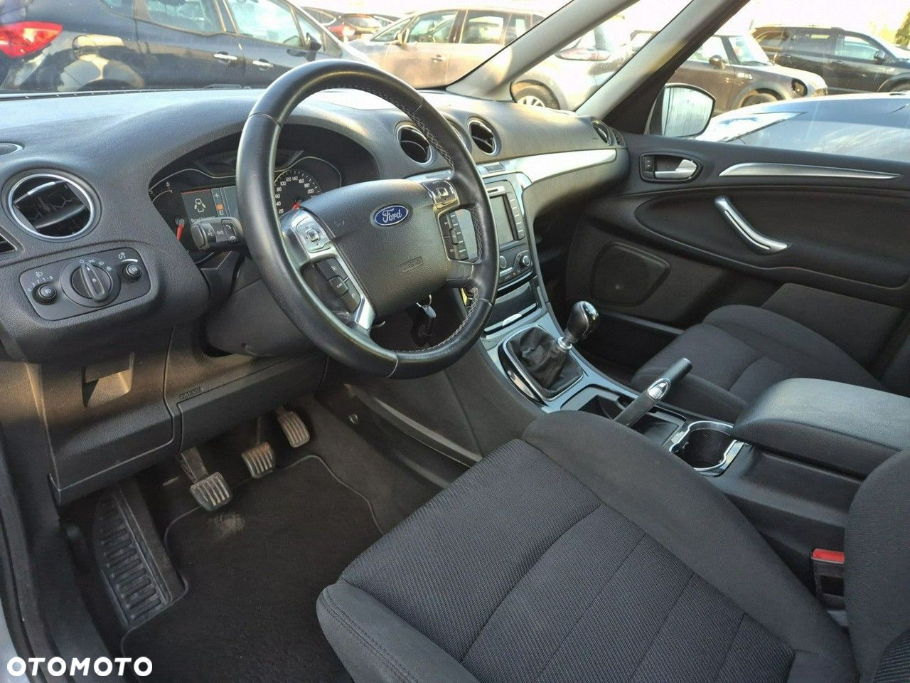 Ford Galaxy - 13