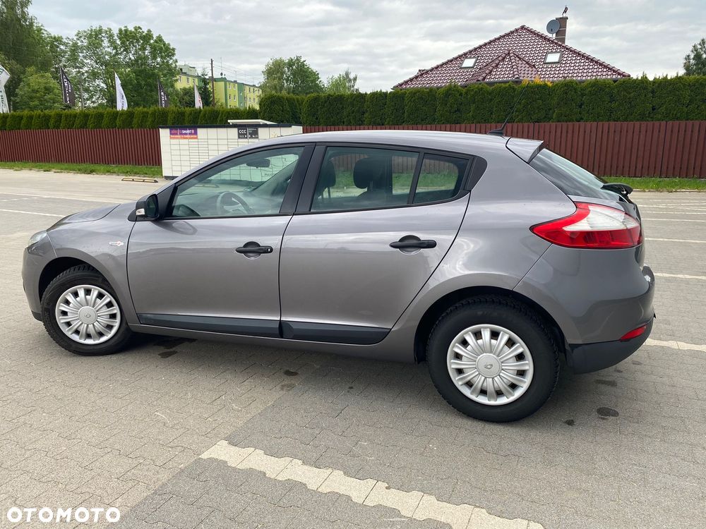 Renault Megane 1.6 16V Color Edition - 10