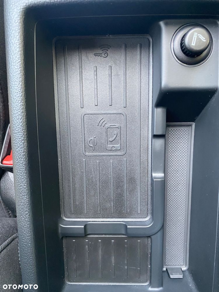 Audi A4 Avant 35 TFSI S tronic - 31