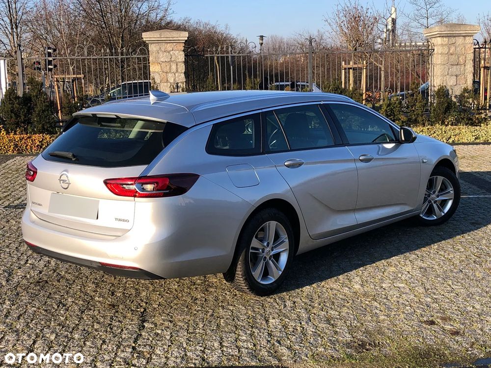 Opel Insignia - 25