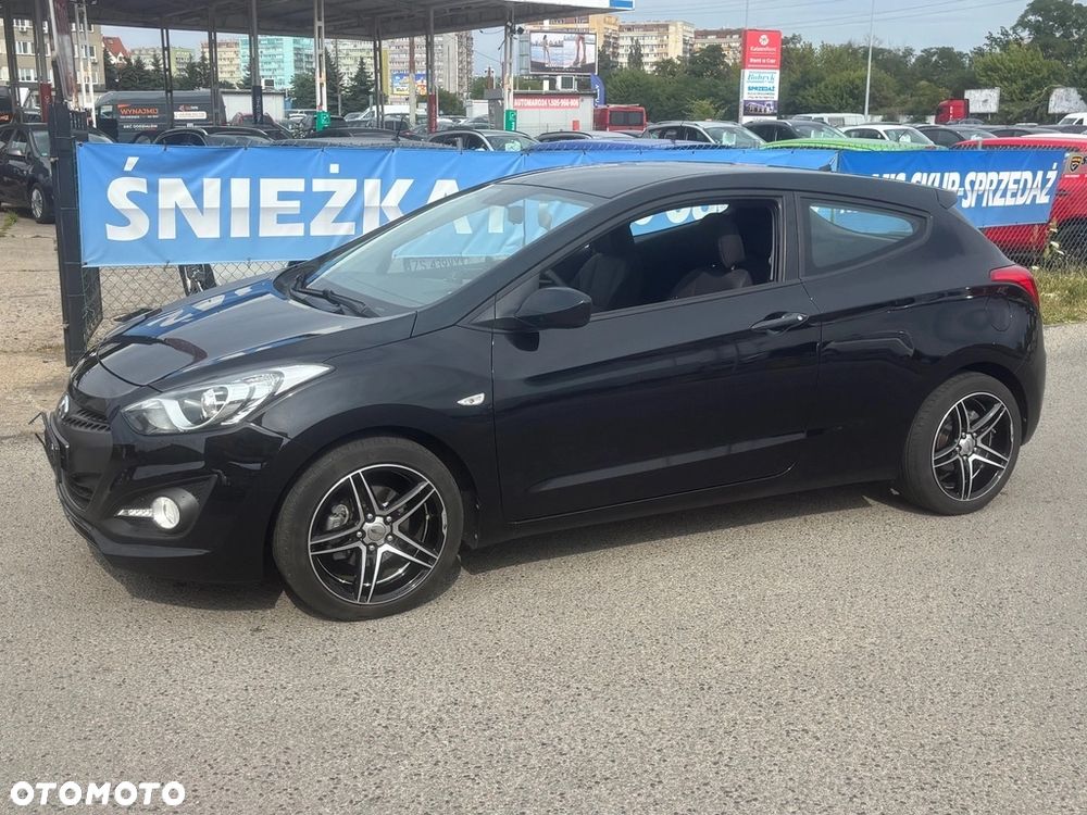 Hyundai i30 1.4 Classic + - 12
