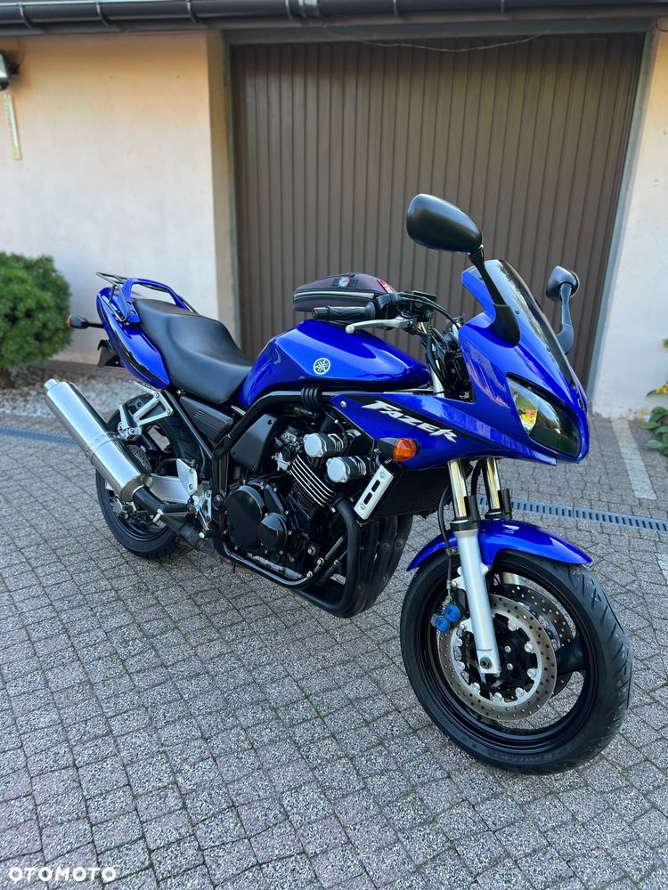 Yamaha FZS - 30
