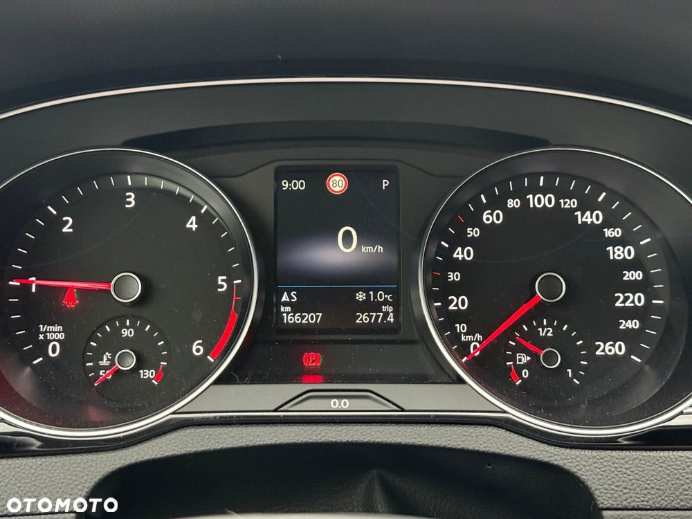 Volkswagen Passat Variant 2.0 TDI EVO Business DSG - 15