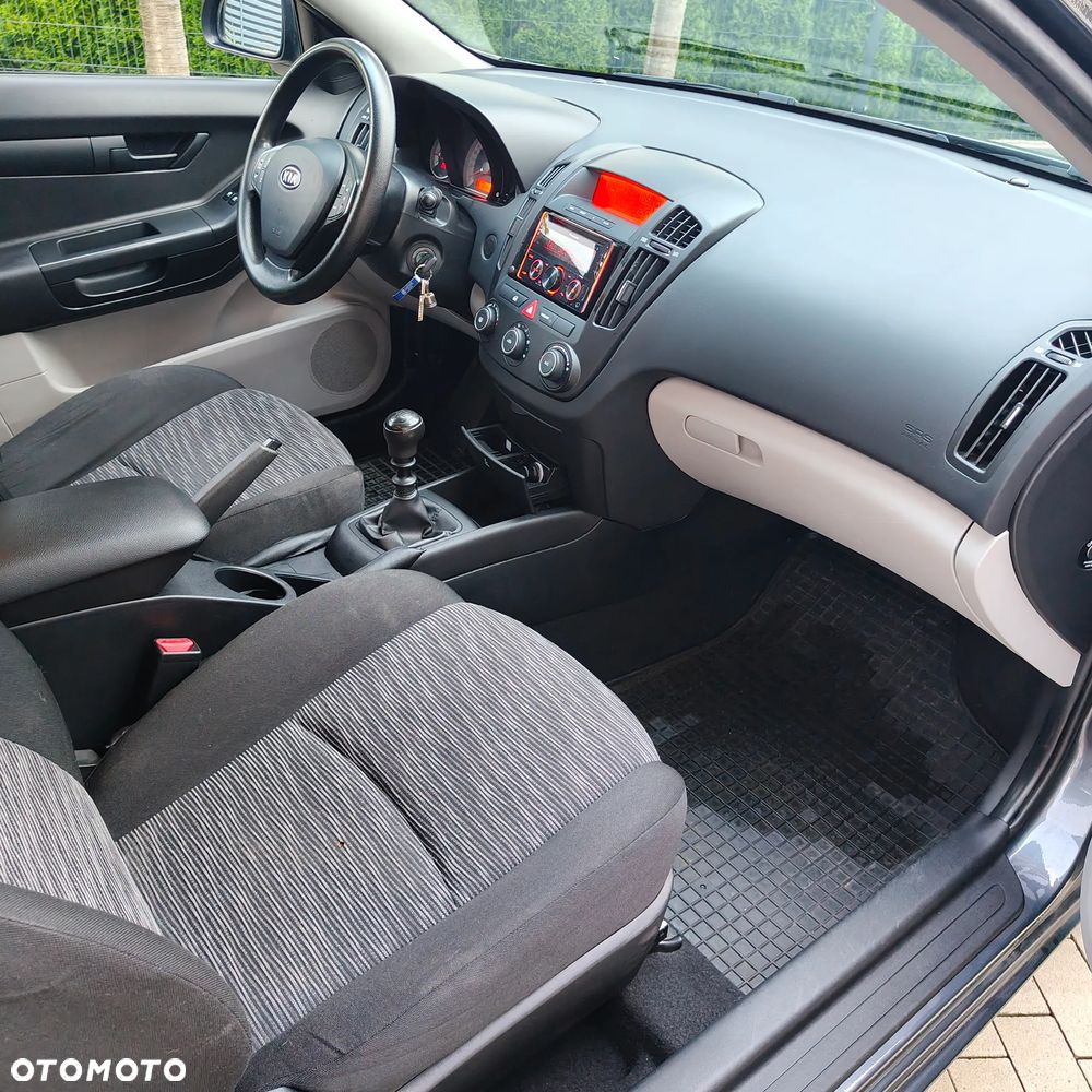 Kia ProCeed 1.4 Comfort - 9