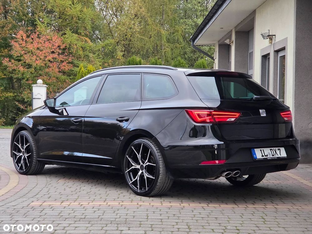 Seat Leon 2.0 TDI DPF FR Black Matt Edition - 12