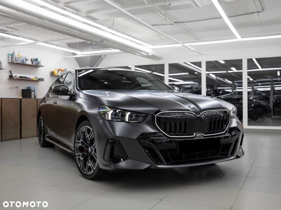 BMW Seria 5 540d xDrive mHEV M Sport - 6