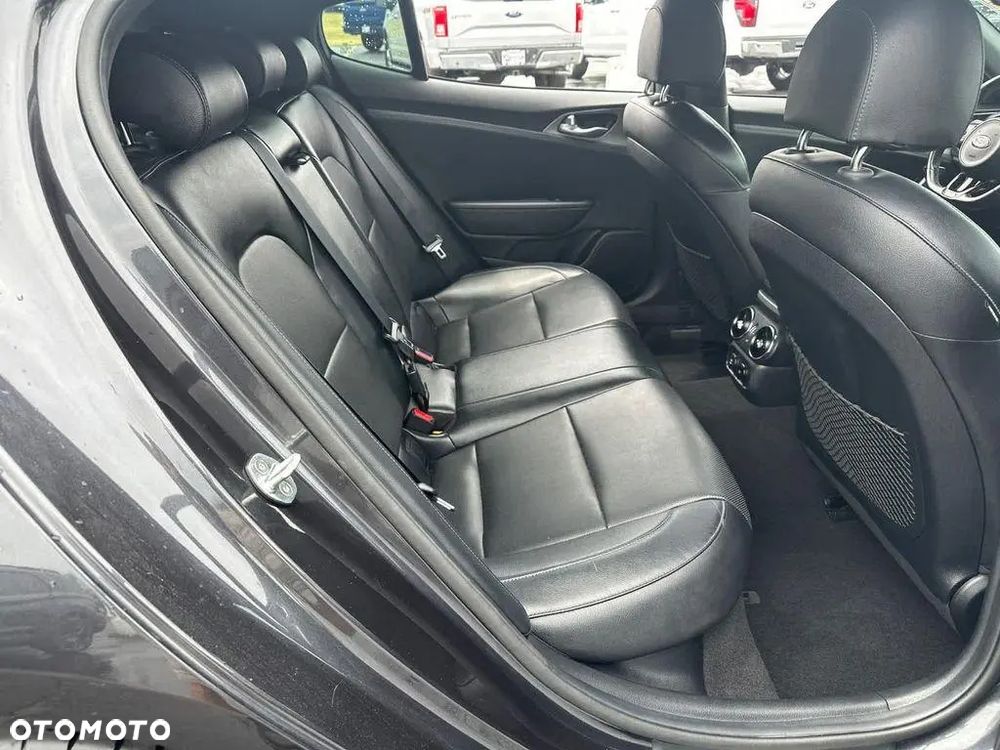 Kia Stinger 3.3 T-GDI AWD OPF GT - 15