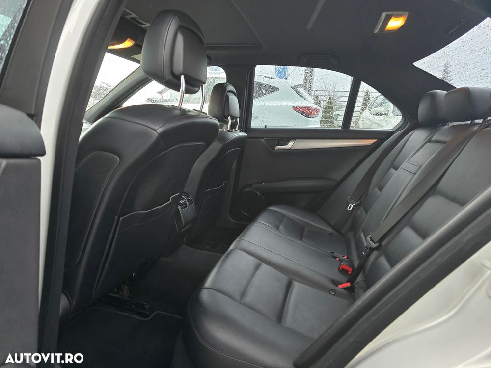 Mercedes-Benz C - 14