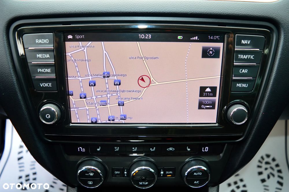 Skoda Octavia 2.0 TDI DSG RS - 21