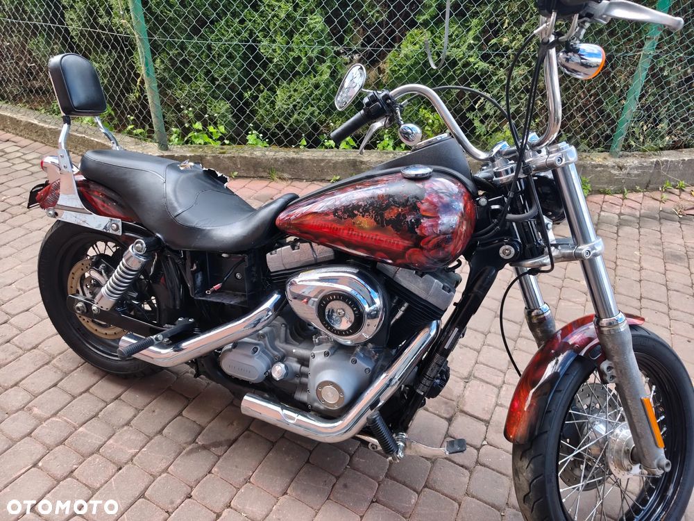 Harley-Davidson Dyna Street Bob - 24
