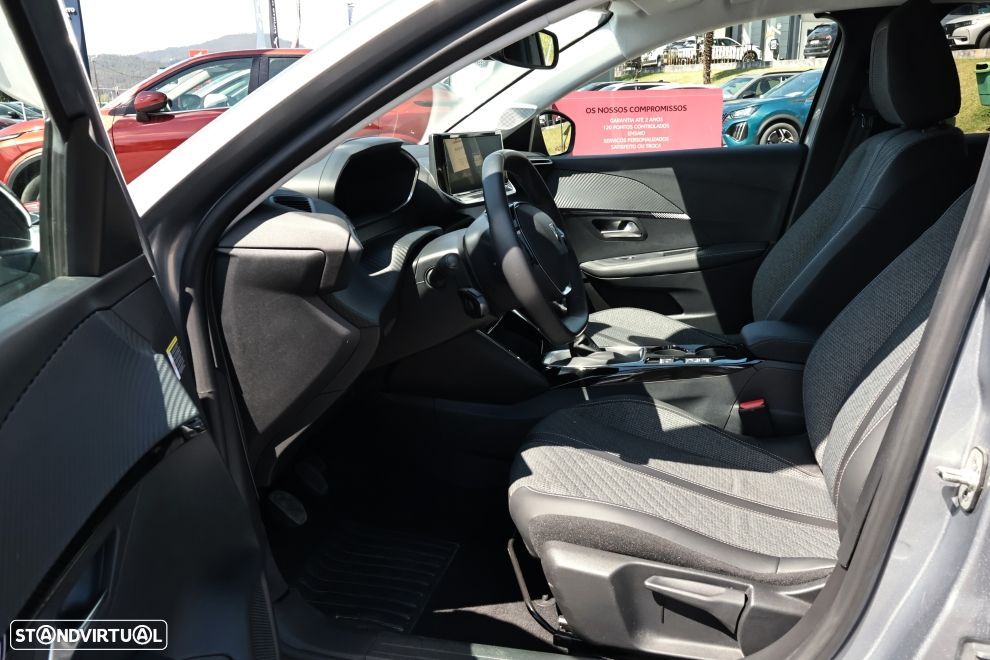 Peugeot 208 1.2 PureTech Allure - 14