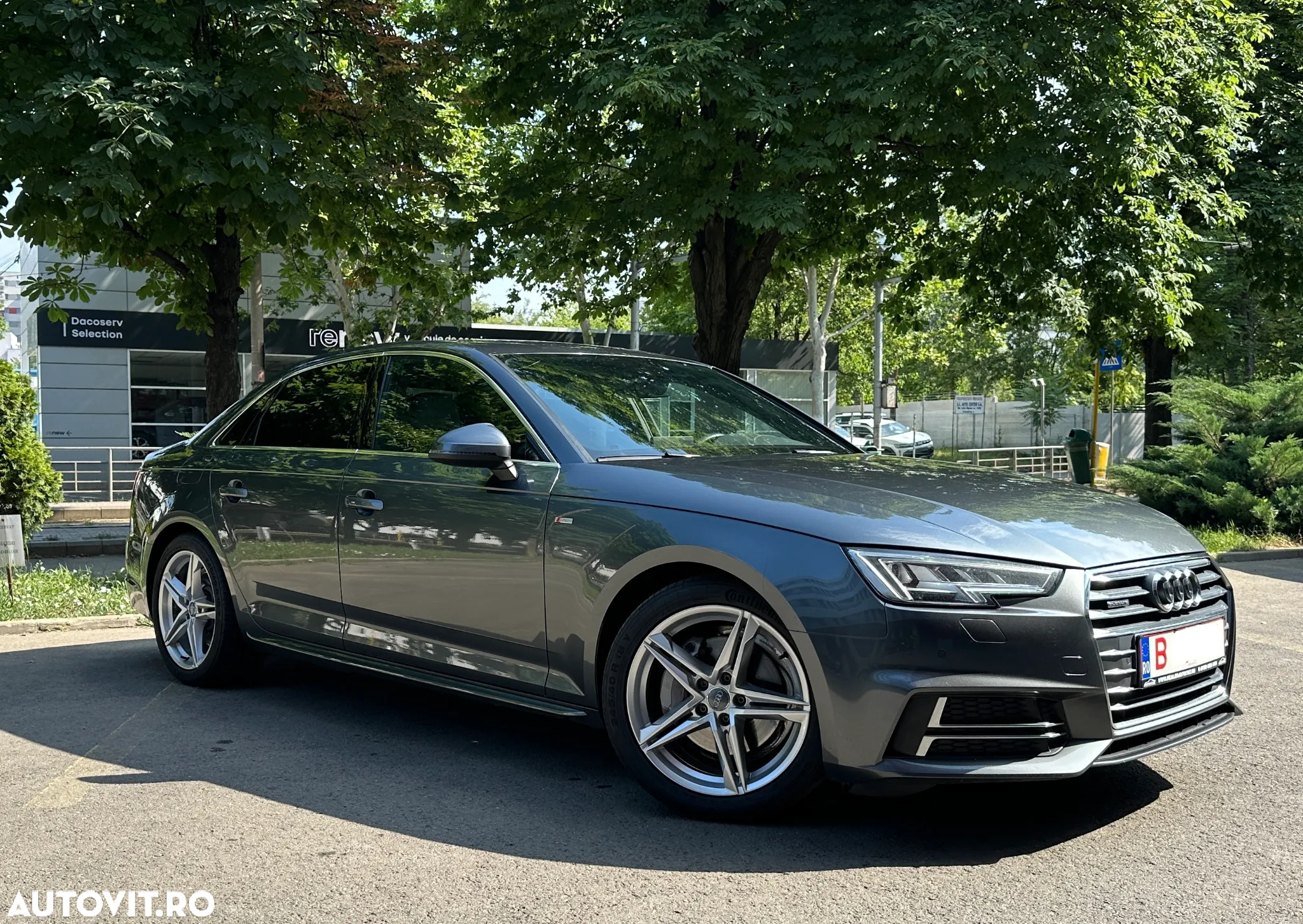 Audi A4 Avant 2.0 40 TDI quattro S tronic S Line - 4
