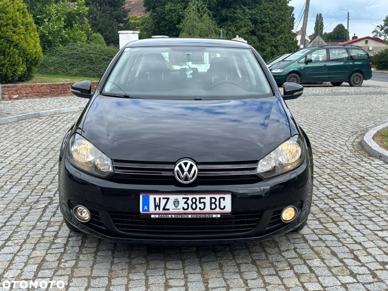 Volkswagen Golf VI 1.6 TDI Comfortline - 3