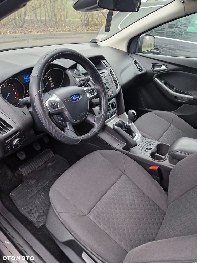 Ford Focus 1.0 EcoBoost Trend Sport - 11