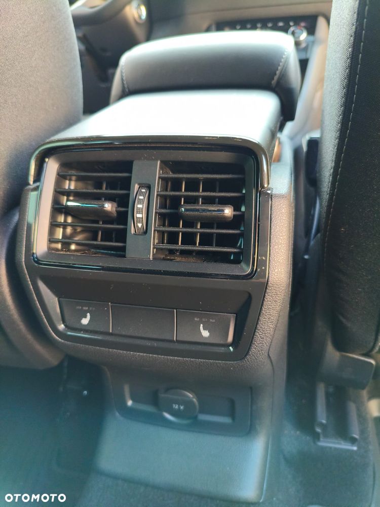 Skoda Karoq 1.5 TSI ACT Sportline DSG - 14