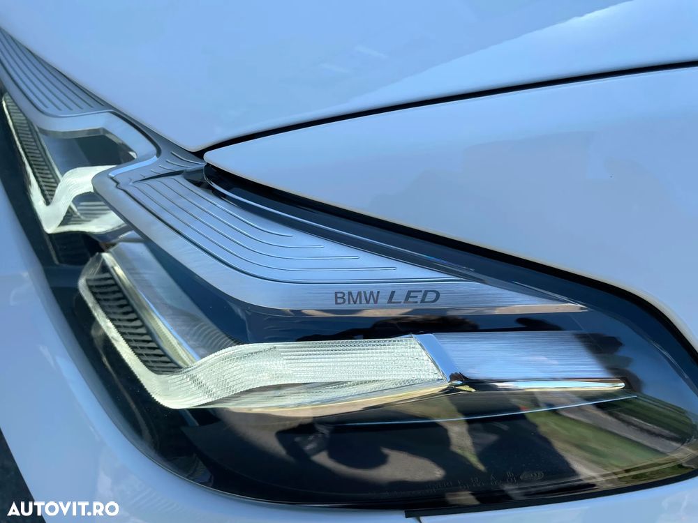 BMW Seria 5 520i Aut. M Sport Edition - 8