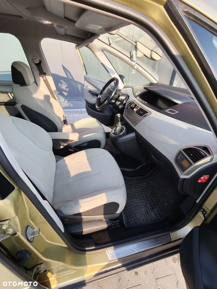 Citroën C4 Grand Picasso - 10