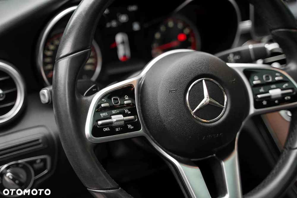 Mercedes-Benz Klasa C 300 Coupe 9G-TRONIC - 20