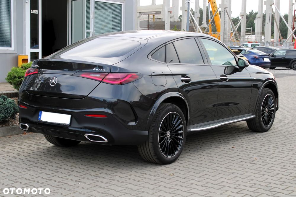 Mercedes-Benz GLC 300 e PHEV 4-Matic AMG Line - 8