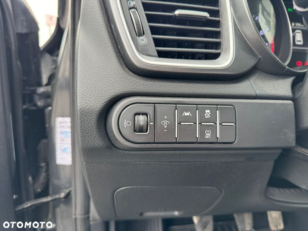 Kia Ceed 1.5 T-GDI M - 19