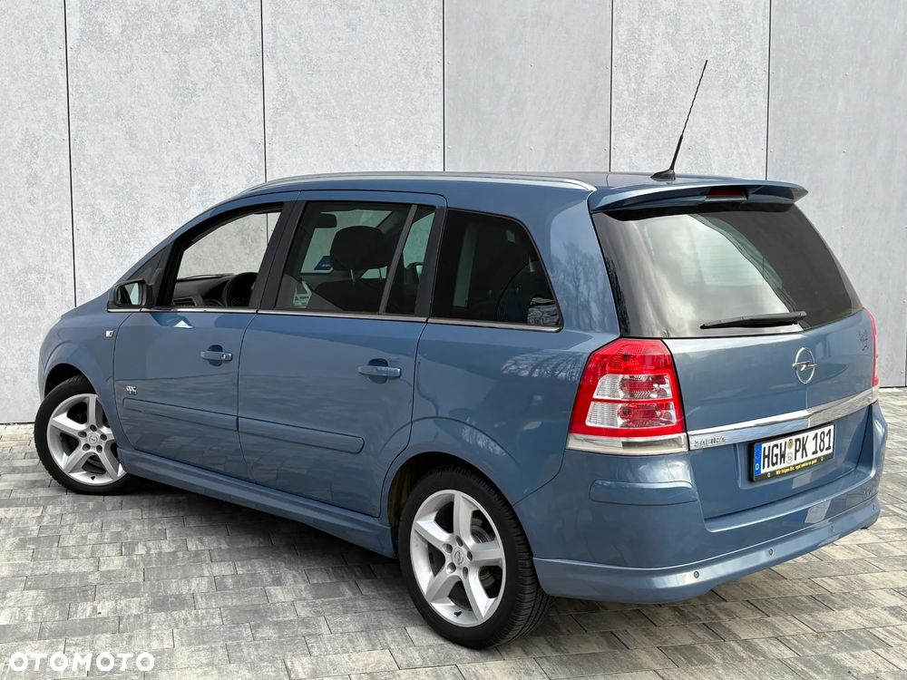 Opel Zafira 1.8 Sport - 10