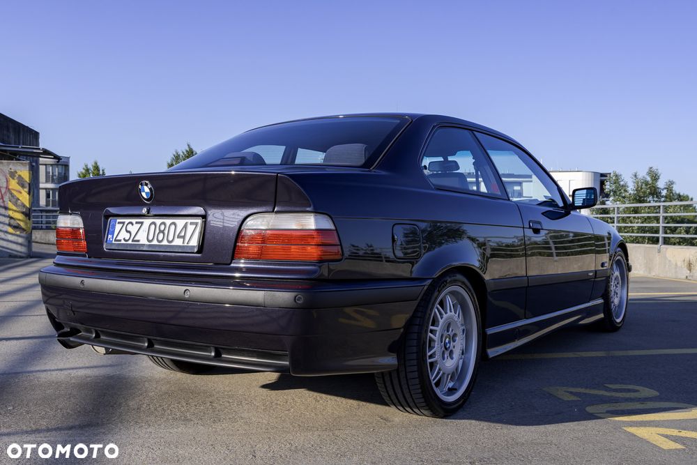 BMW Seria 3 316i - 13