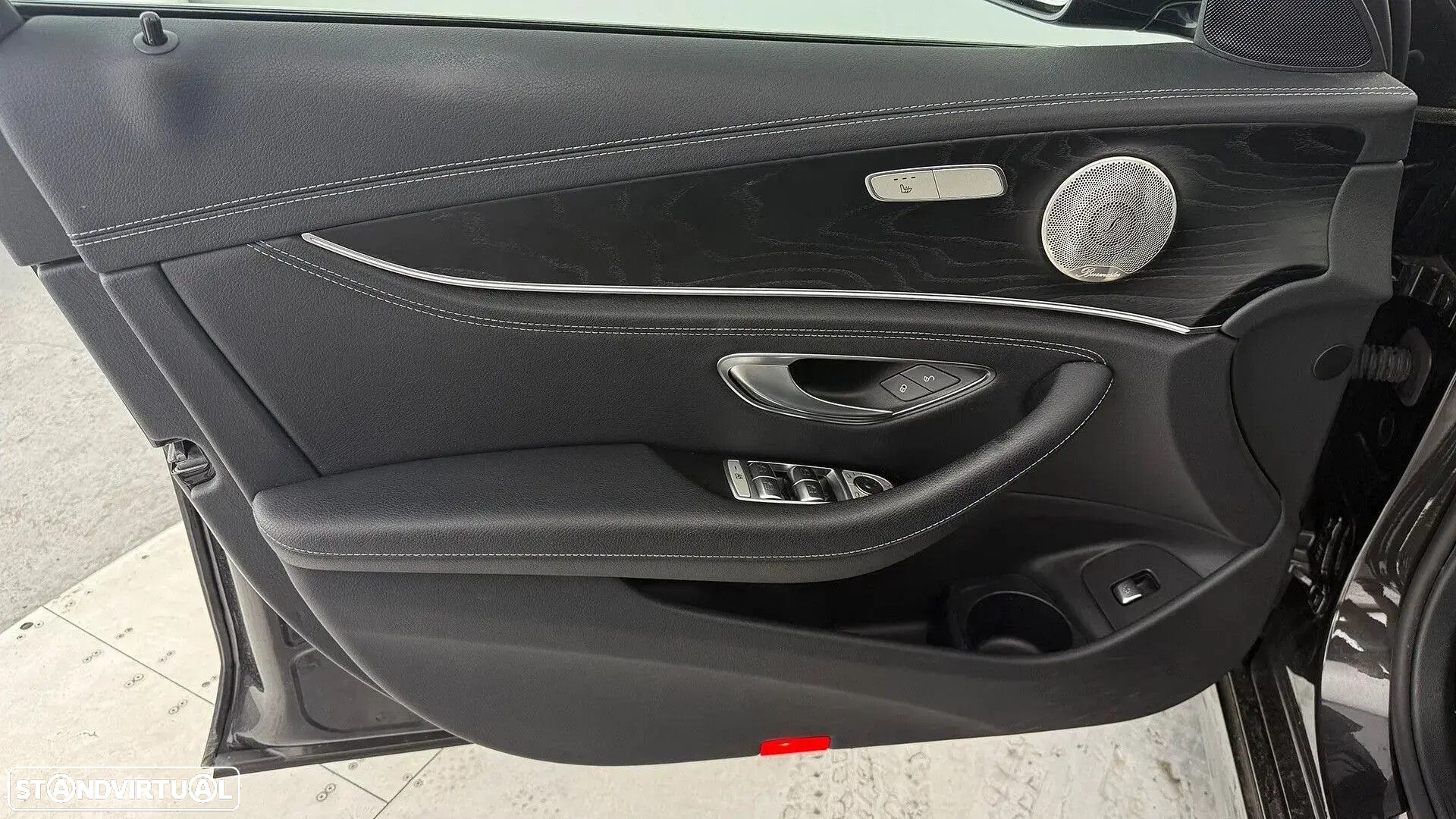 Mercedes-Benz E 300 - 23