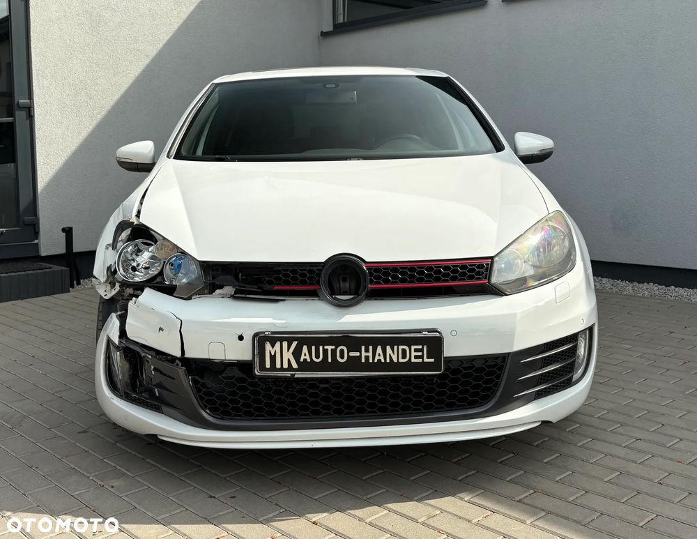 Volkswagen Golf 2.0 GTI DSG - 2