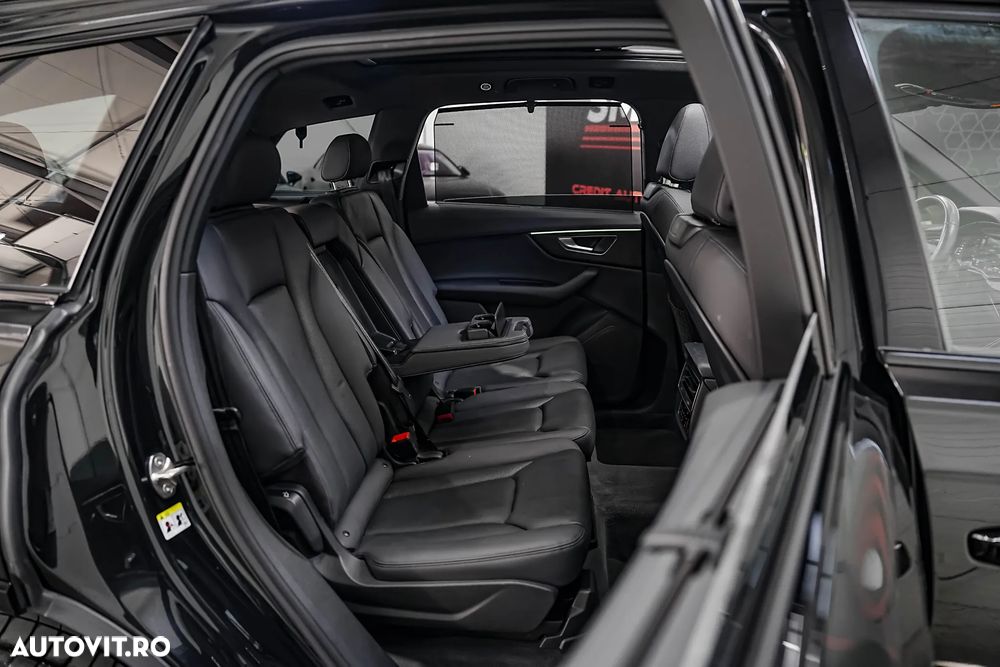 Audi Q7 55 TFSI quattro Tiptronic S line - 10