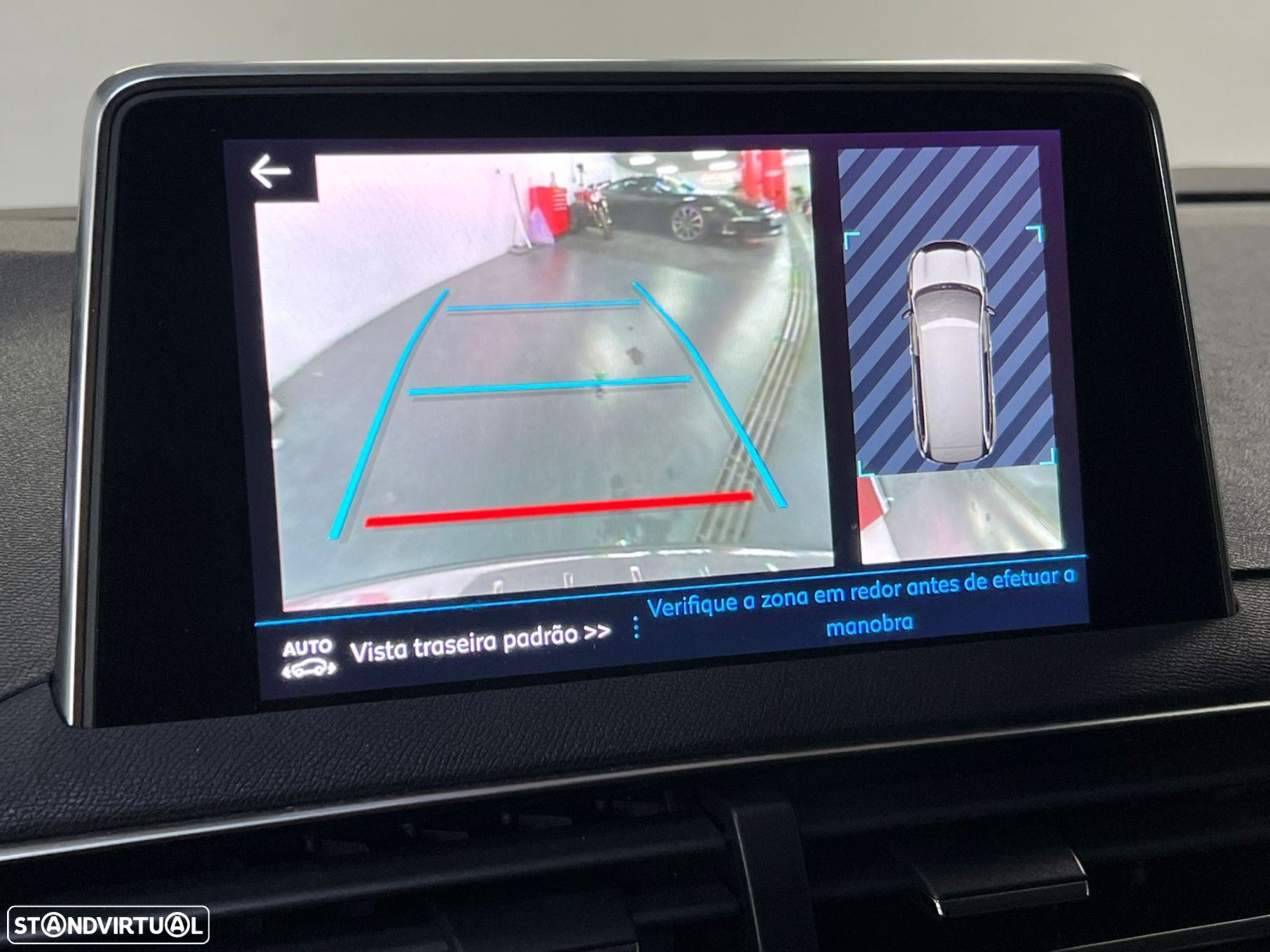Peugeot 5008 1.2 PureTech Allure EAT8 - 17