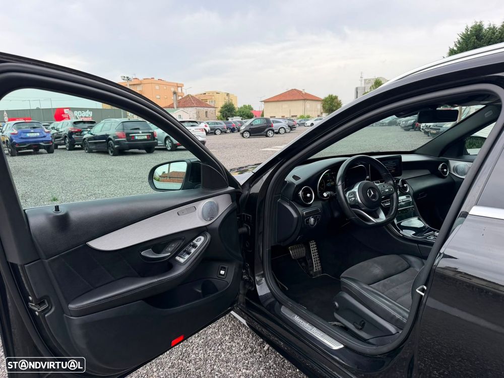 Mercedes-Benz C 300 - 32