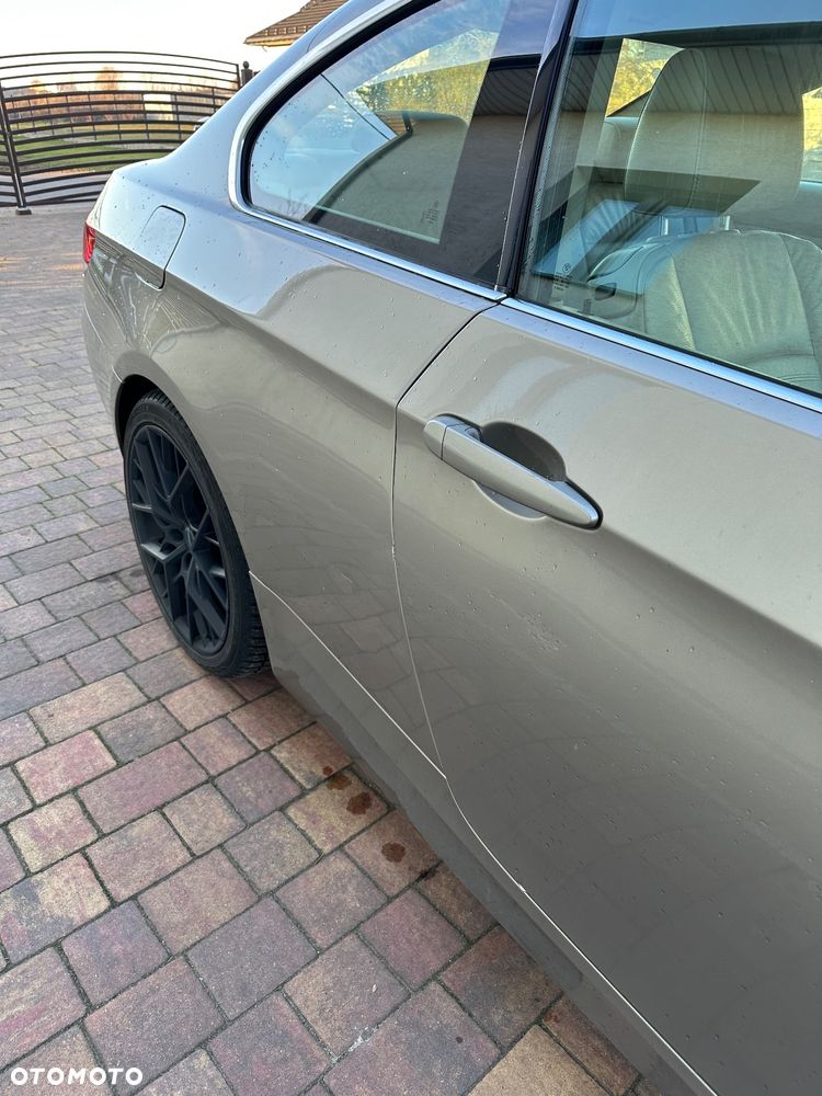 BMW Seria 3 325d - 13