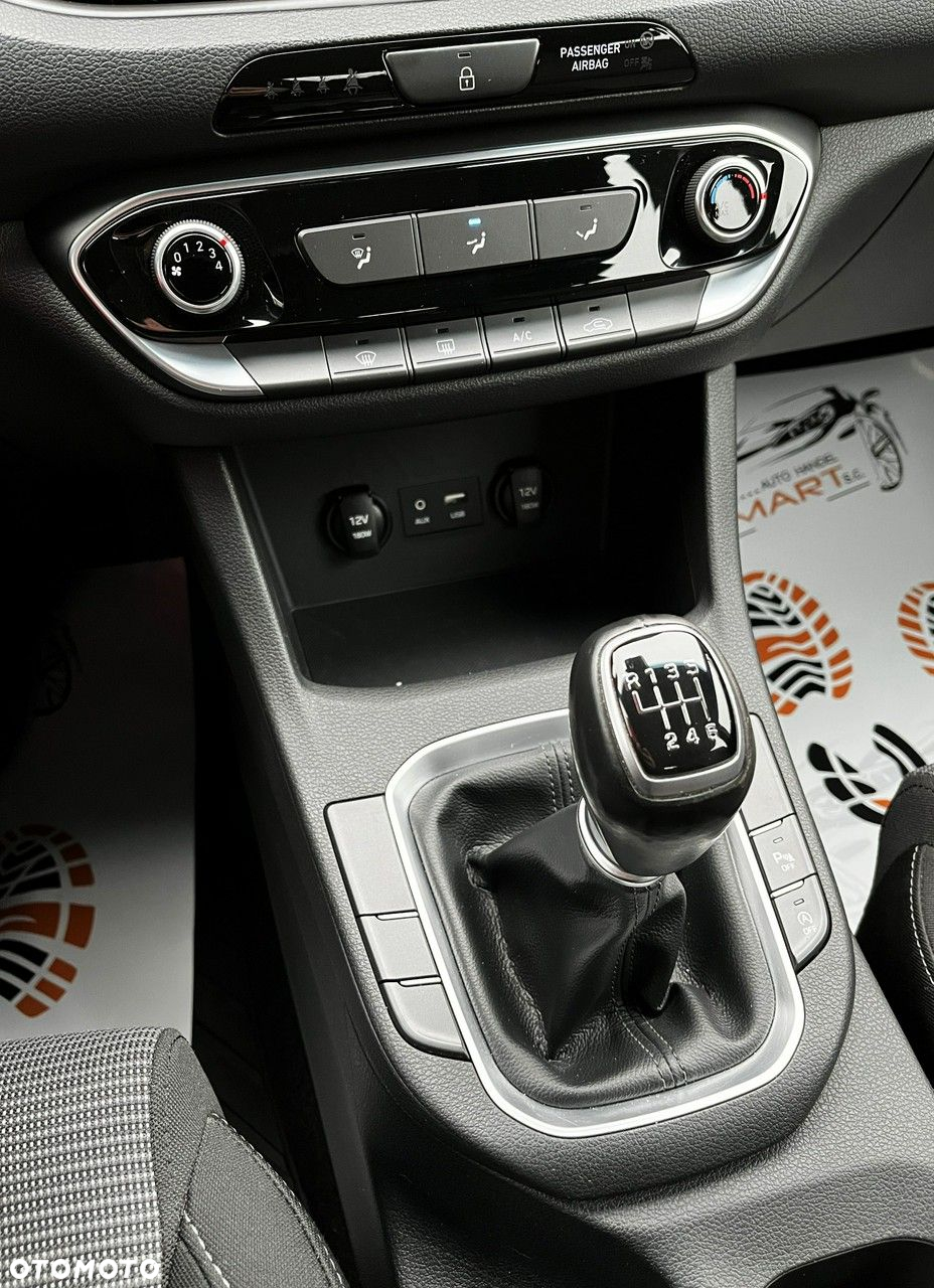 Hyundai i30 - 24