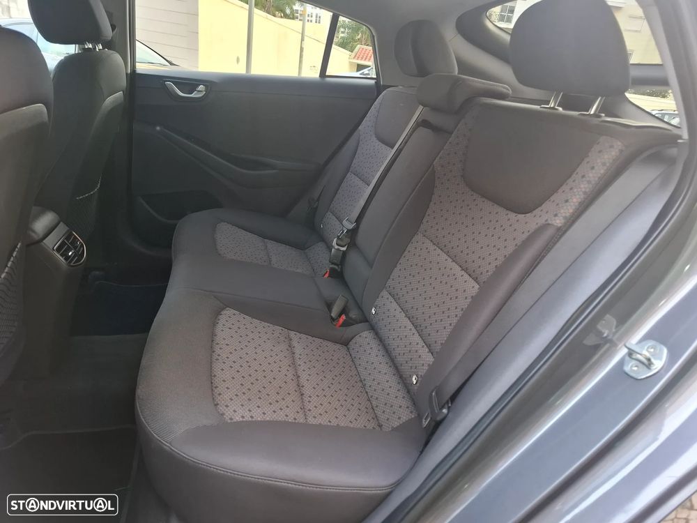 Hyundai Ioniq 28kWh Eletric Tech - 36