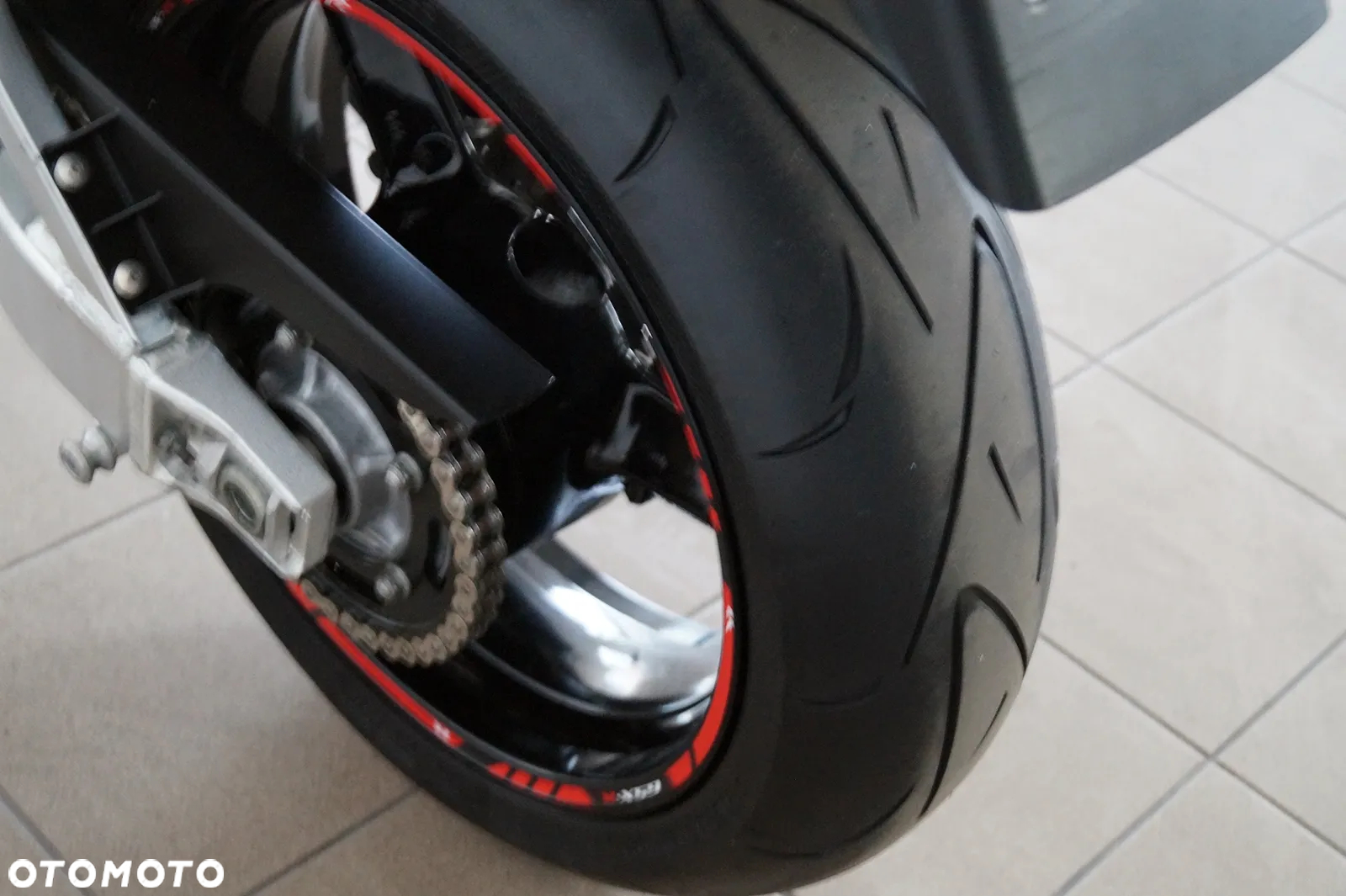 Suzuki GSX-R - 13