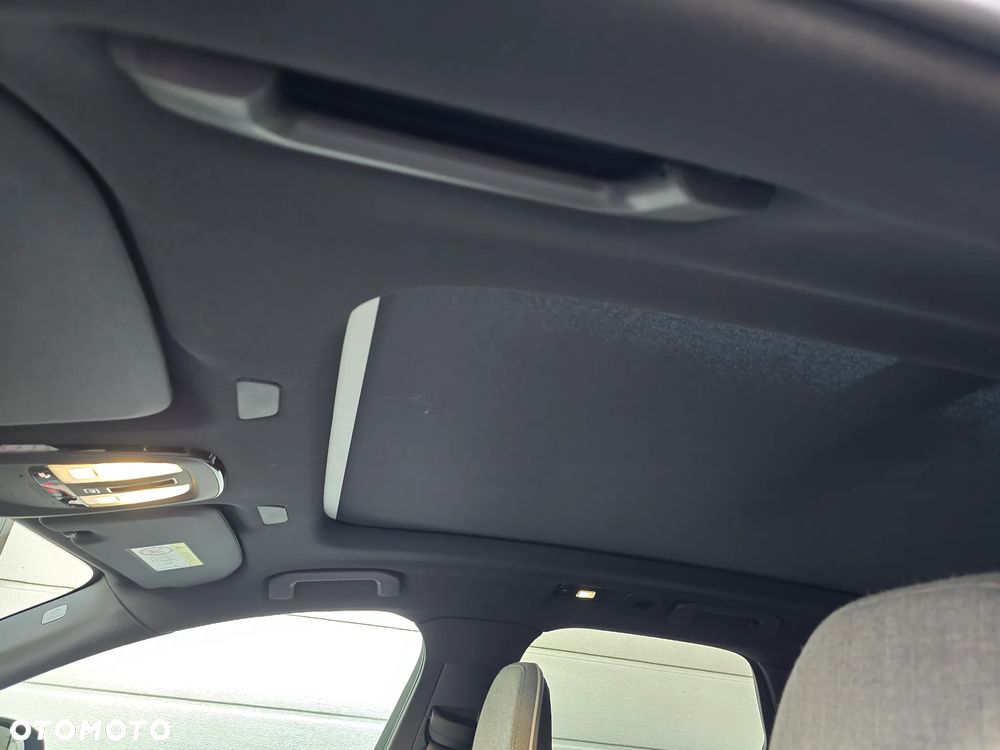 Volvo XC 60 T6 Plug-In Hybrid AWD Plus Dark - 32