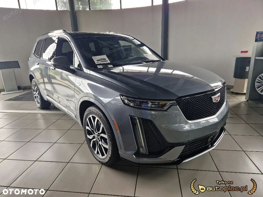 Cadillac XT6 - 11