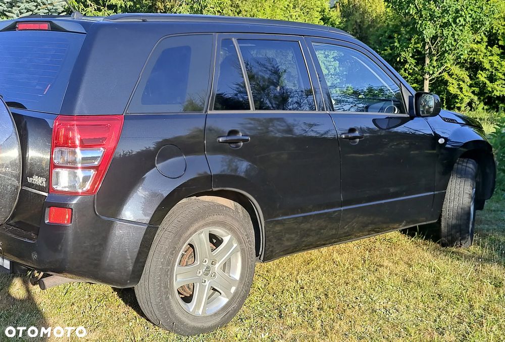 Suzuki Grand Vitara 2.0 De Luxe - 5