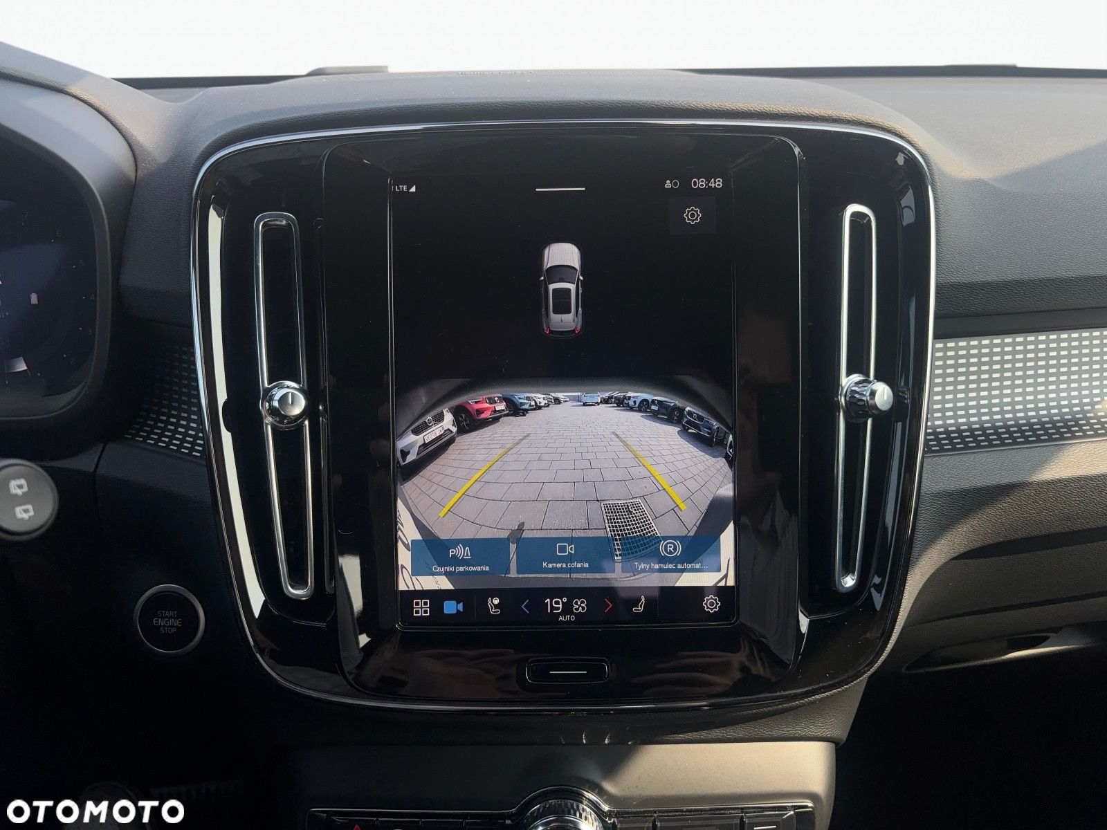 Volvo XC 40 - 25