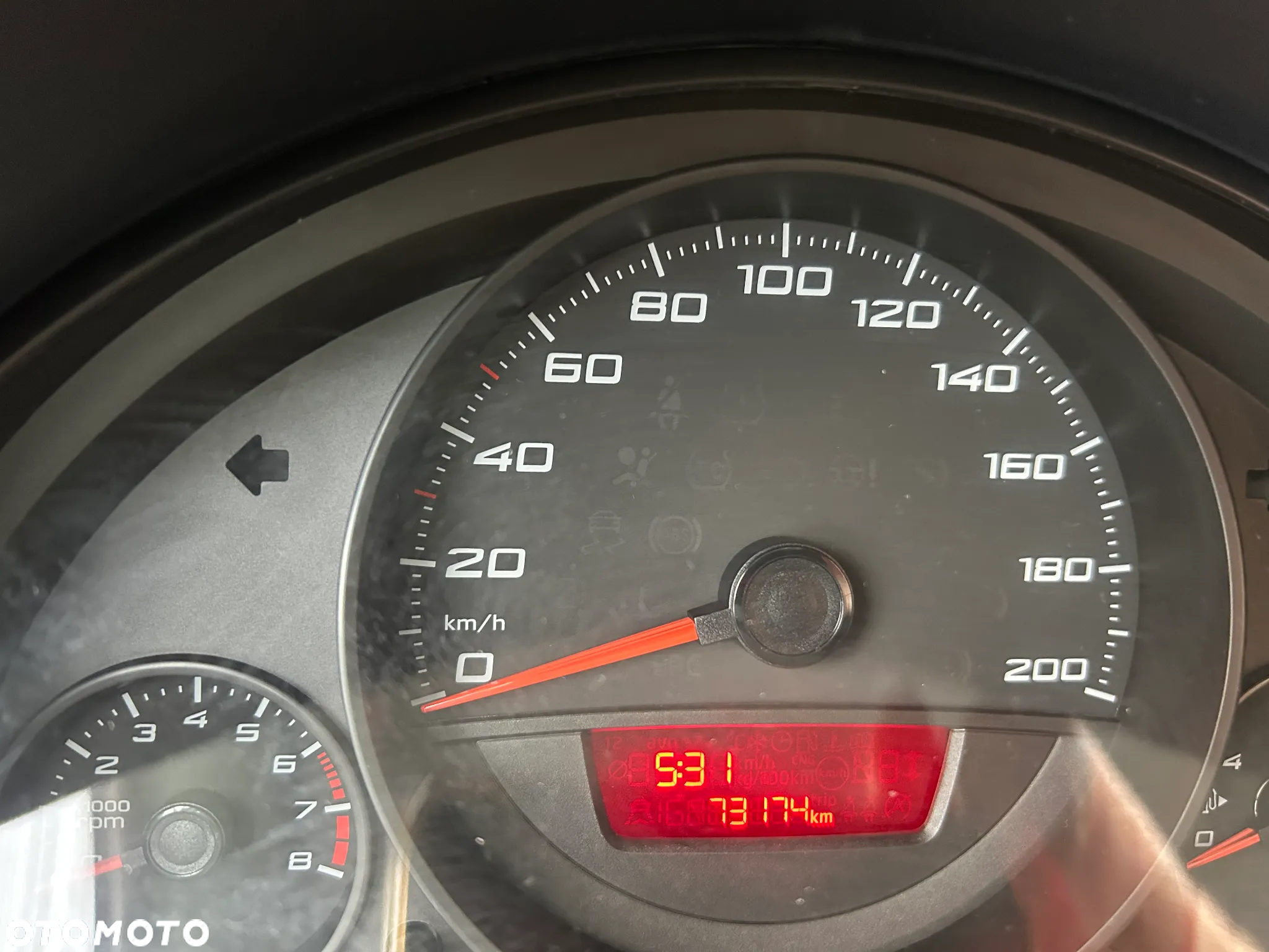 Seat Mii 1.0 Style Viva - 13