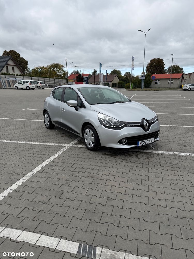 Renault Clio 1.2 16V Business - 9